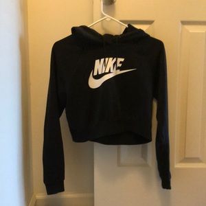 Cropped Nike Sweatshirt